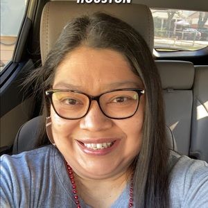 Meet your Posher, Rebecca